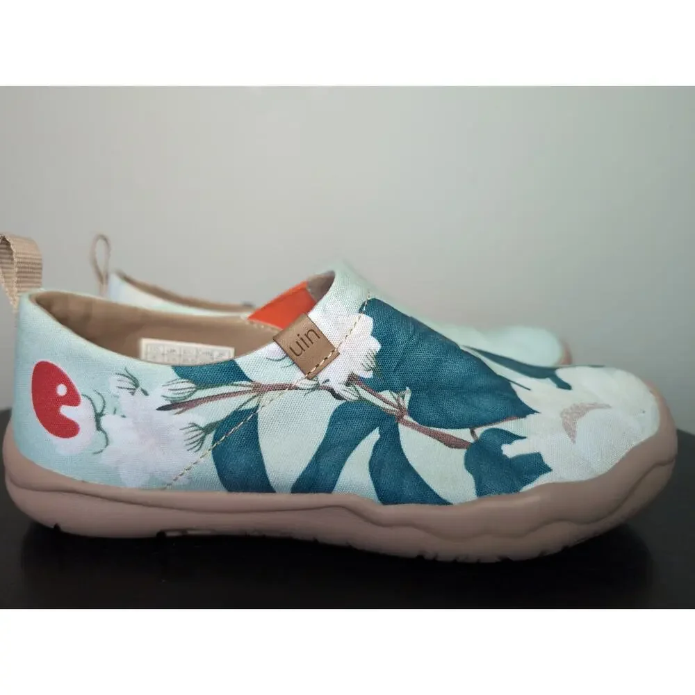UIN Toledo Floral Slip On Shoes Womens 5 Lightweight Travel Art NWOT